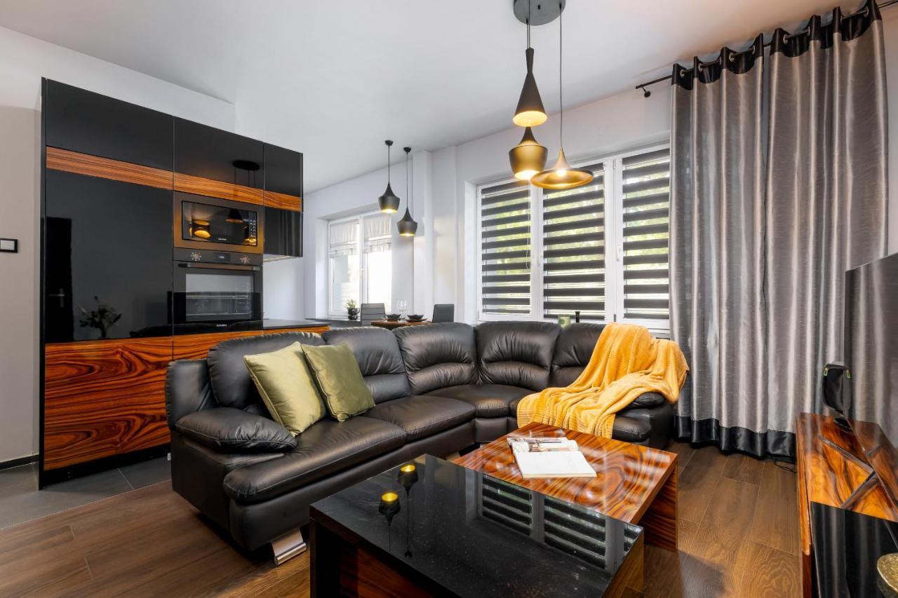 Stylish Korfantego Apartment Next To Spodek By Noclegi Renters 카토비체 외부 사진